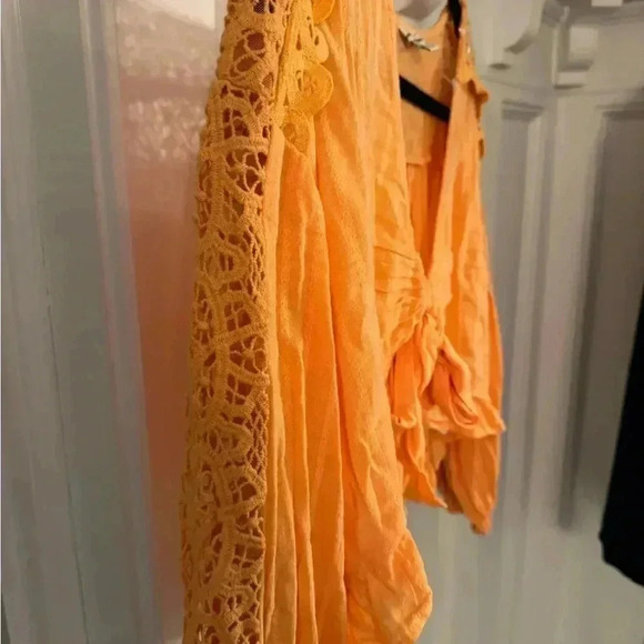 American eagle cotton top with lace accents ties in front orange size med NEW - Picture 2 of 6
